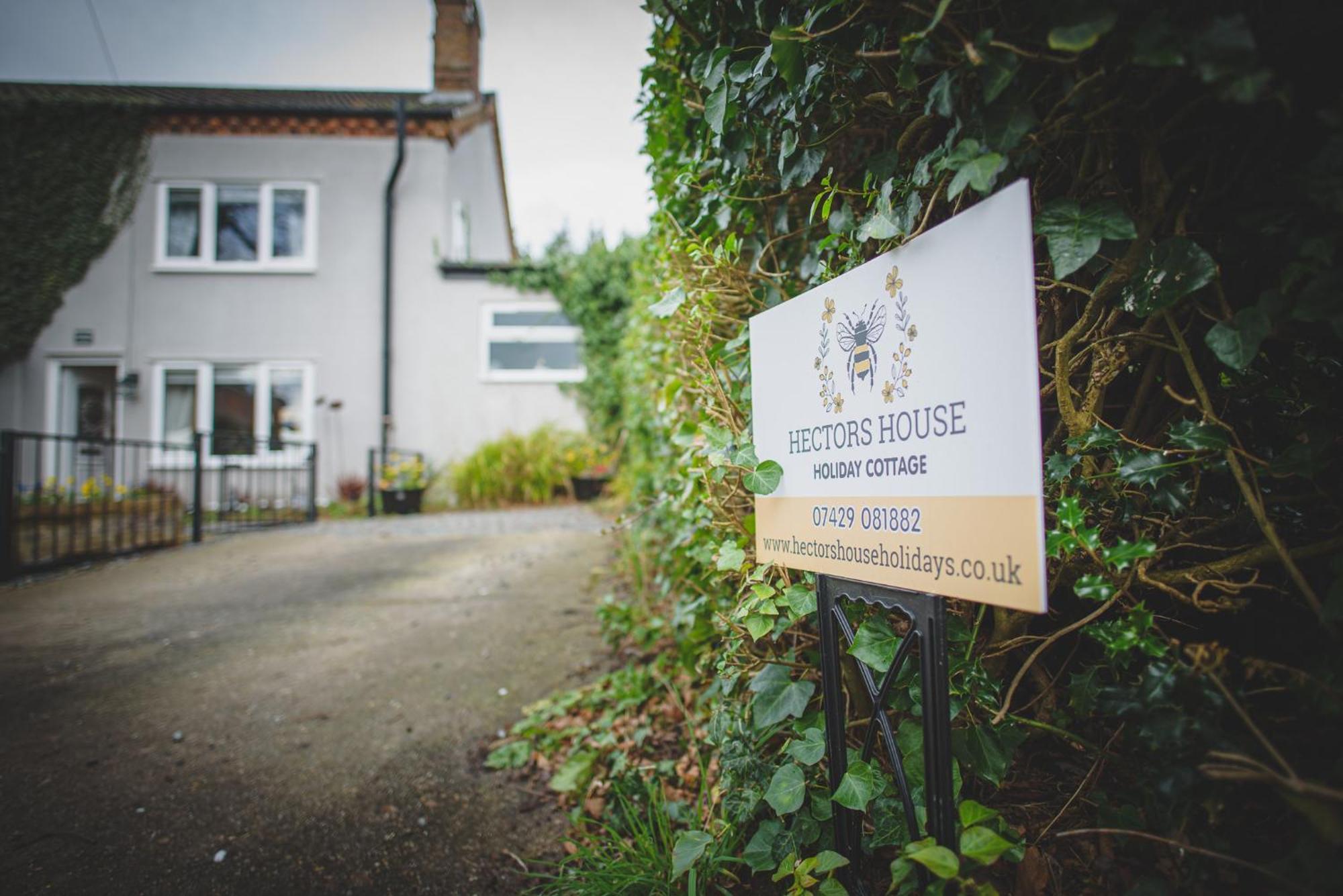 Hectors House Villa Ormesby Saint Michael Exterior foto